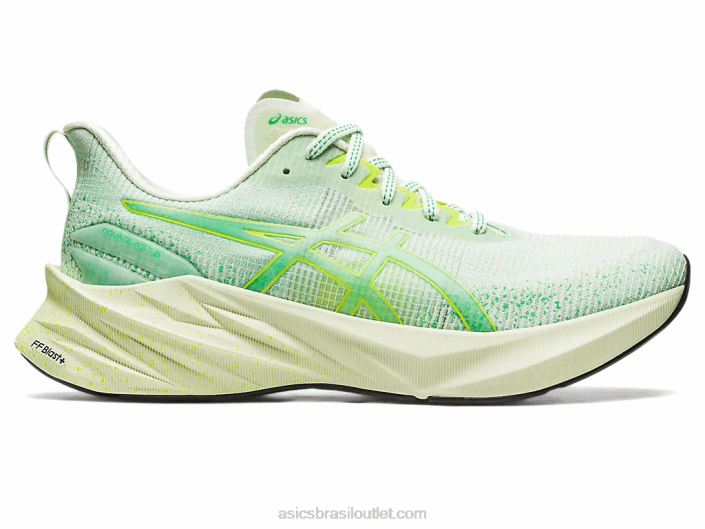 novablast 3 le 462T110 sussurro verde/coentro Asics